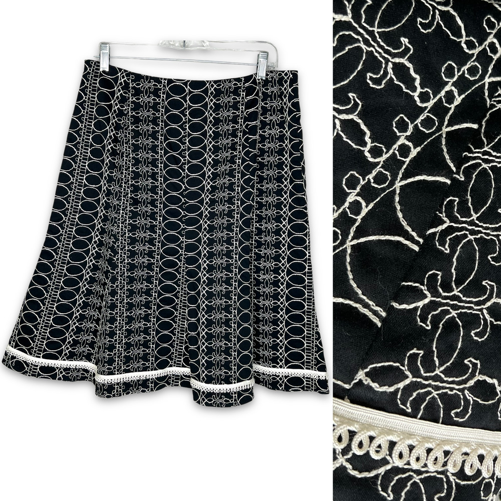White House Black Market Embroidered Cotton Flare Skirt Sz 10